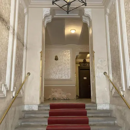 Center Monflat Appartement Triëst